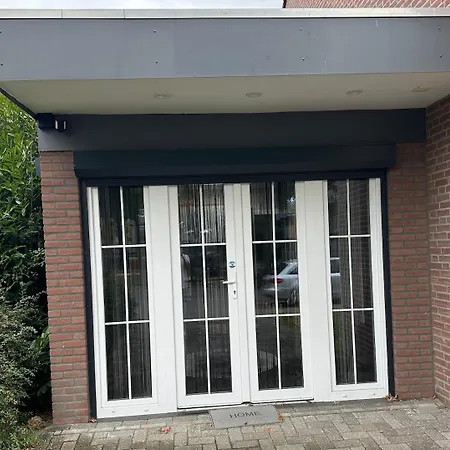 1-bedroom Near Asml & Airport *