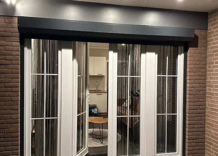 1-bedroom Near Asml & Airport *