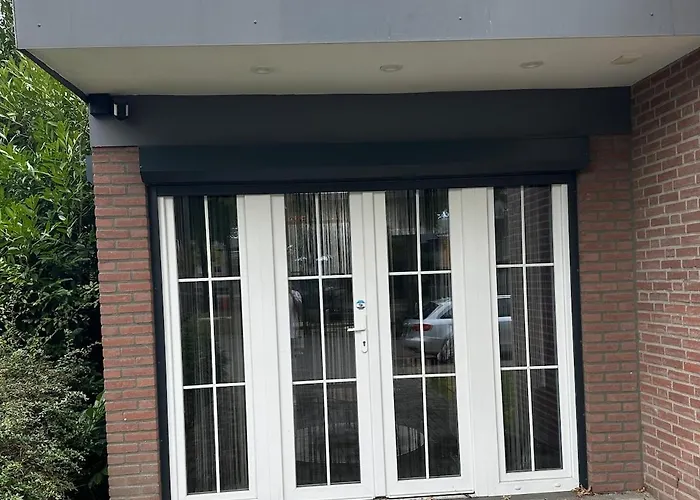 1-bedroom Near Asml & Airport *